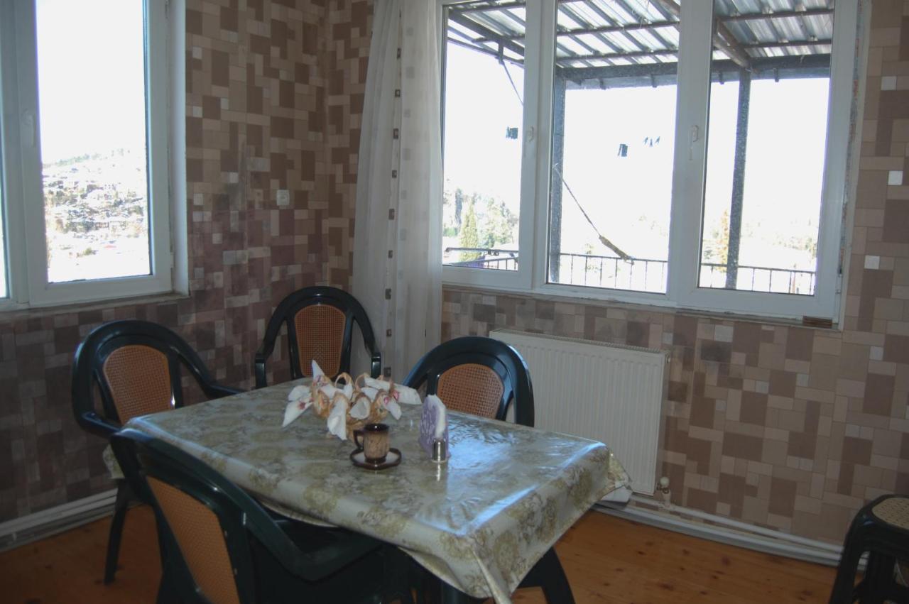 Excellent Hostel Kutaisi Exterior photo